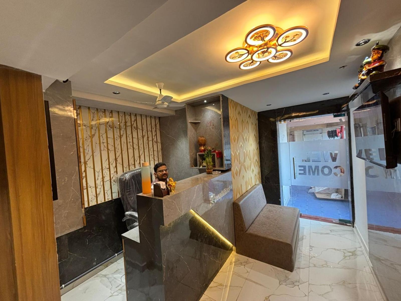 אחמדאבאד Hotel Phoniex מראה חיצוני תמונה