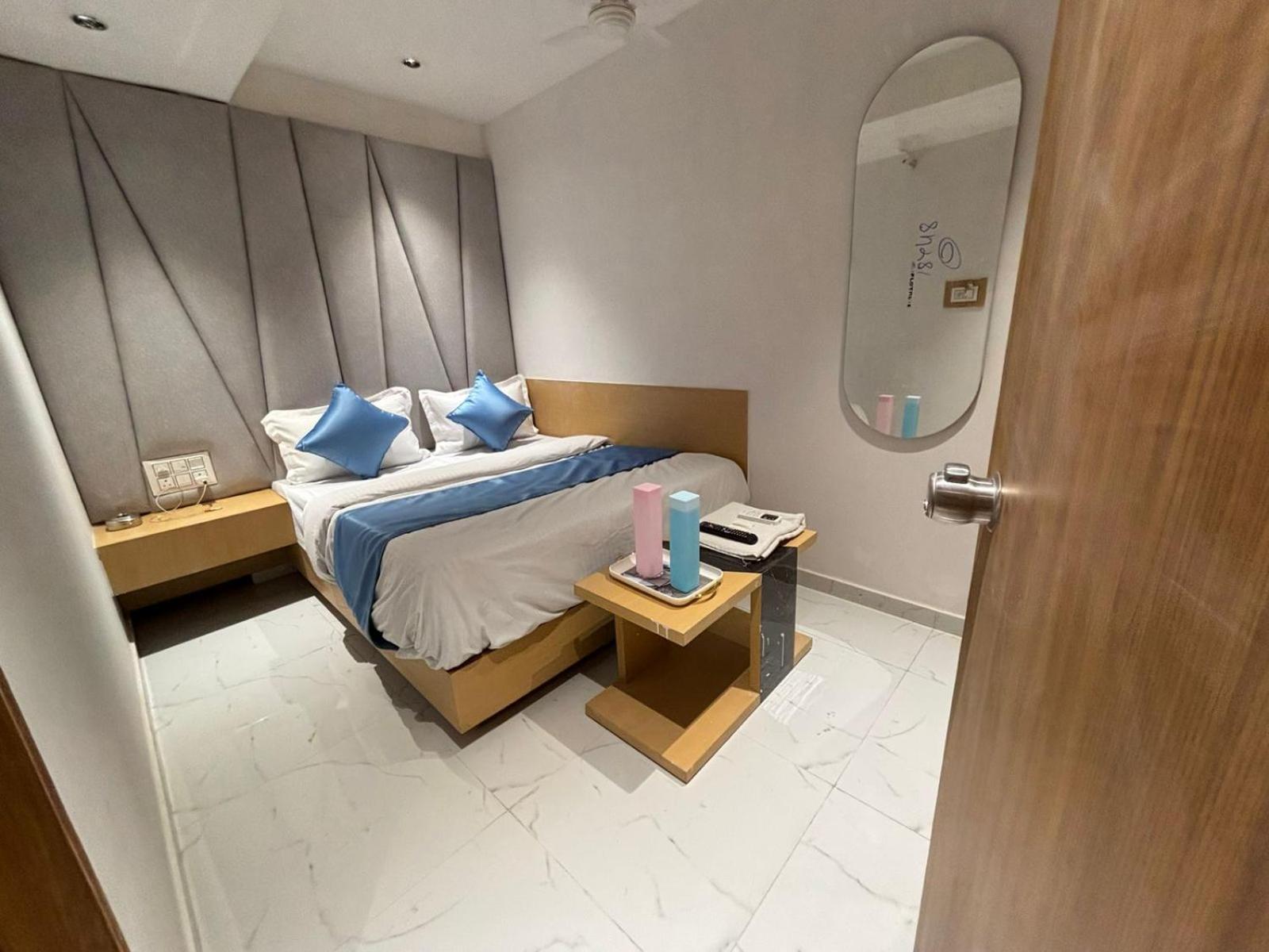 אחמדאבאד Hotel Phoniex מראה חיצוני תמונה